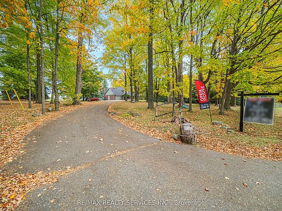 2nd image of 16505 Mount Pleasant Rd