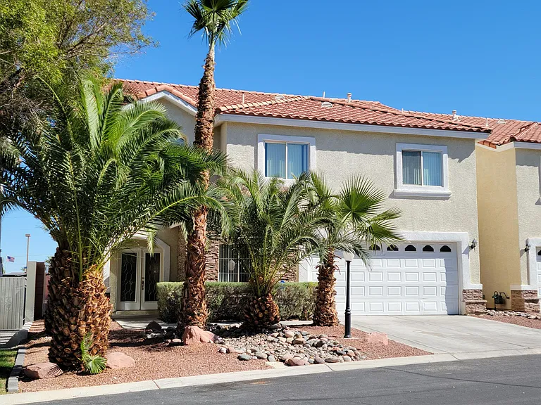 4482 Zev Ct — Photo 30