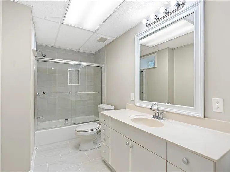 3418 Rose Arbor Ct — Photo 10