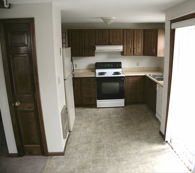 2 bed, 1000 sqft, $2,000 — Photo 2