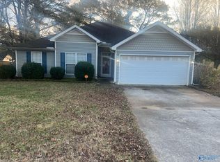 108 Ann Bradley Dr, Huntsville, AL 35811