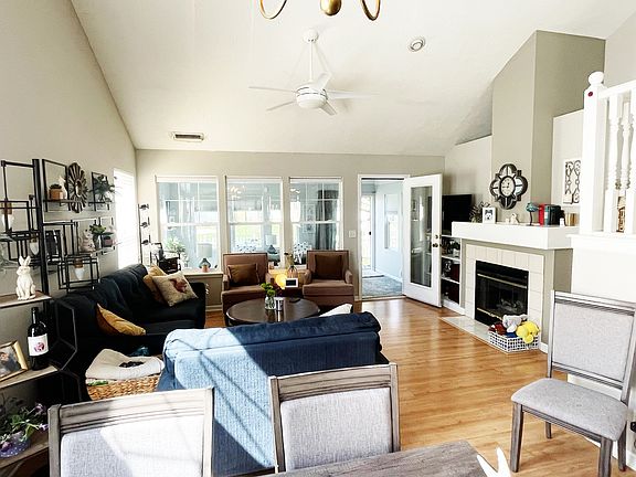 4th image of 7332 Oak Knoll Dr