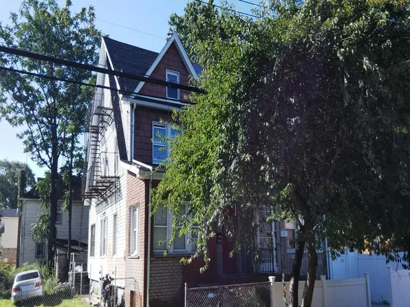 172-04 109th Ave, Jamaica, NY 11433