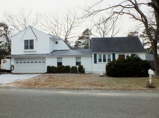 1006 Beacon St, Toms River, NJ 08757