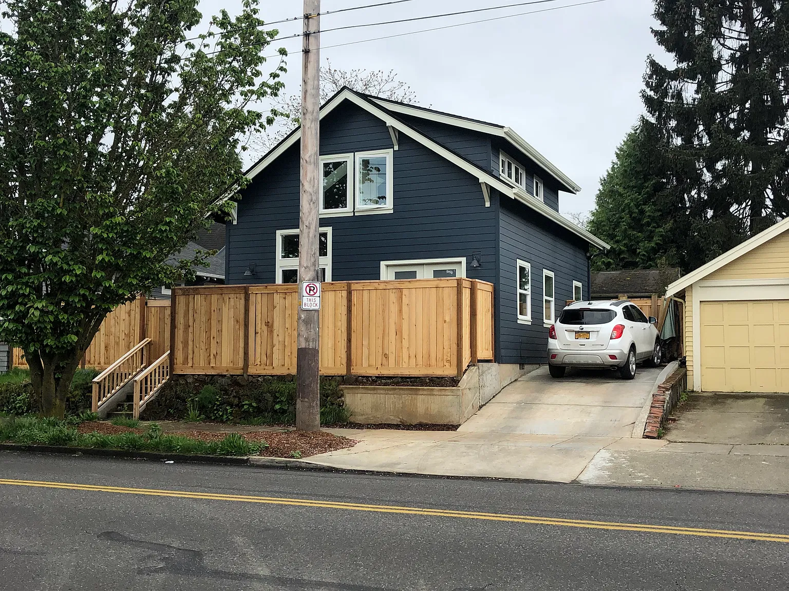 2 bed, 1200 sqft, $2,500 — Photo 2