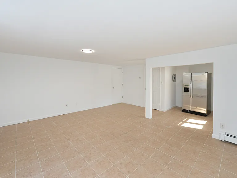 472 Central Blvd — Photo 18