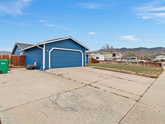 4th image of 613 Occidental Dr