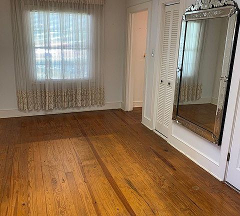 5th image of 518 E Hodges St