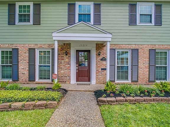 Outside up-dates include Hardie Plank, Simonton windows, and