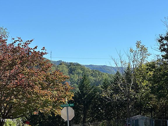 5th image of 342 Highland Ave