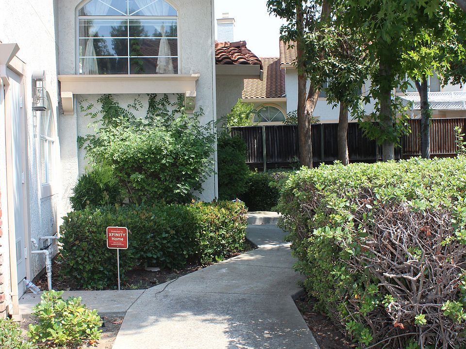 1st image of 1224 Calle De Cuestanada
