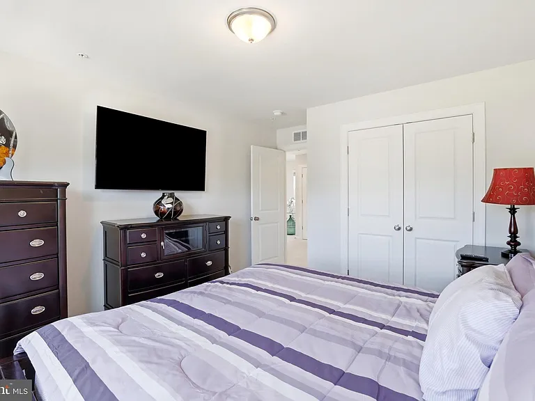 6702 Savannah Dr — Photo 34