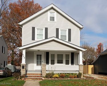 638 E Broad St, Elyria, OH, 44035