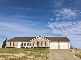 1030 Eastview Dr, Madisonville, KY 42431