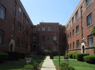 3 S View St APT 204, Aurora, IL 60506