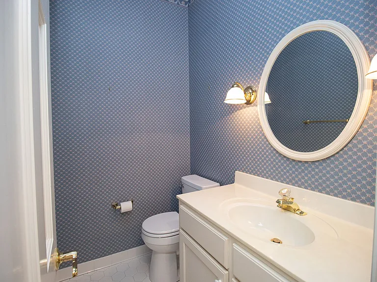 2220 Montclair Dr — Photo 18