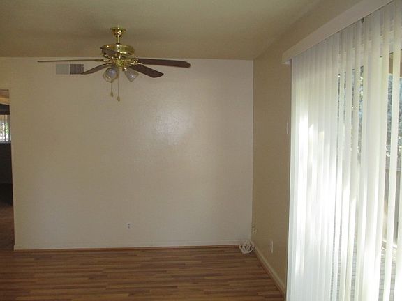 4th image of 3118 Cottage Park Ave