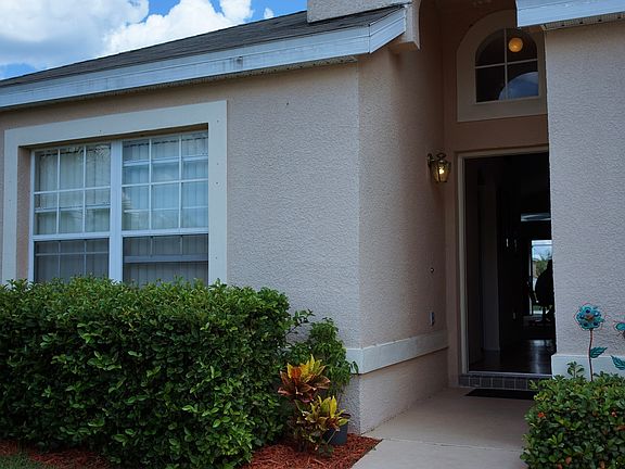 3rd image of 1230 Carey Glen Cir