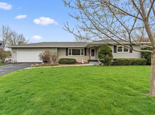 900 South St, Waunakee, WI 53597