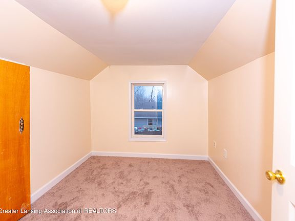 5th image of 1101 Meadowlawn Ave
