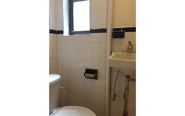 Rented by Douglas Elliman | media 4