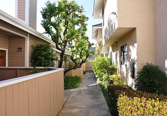4th image of 714 E Angeleno Ave APT B