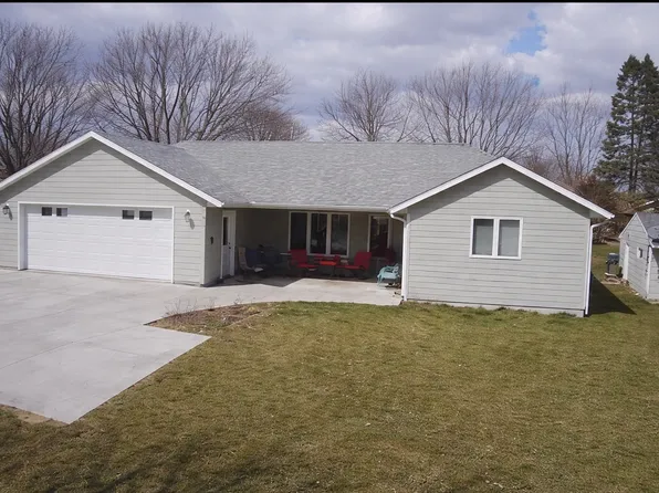 219 Main St E, Clarks Grove, MN 56016