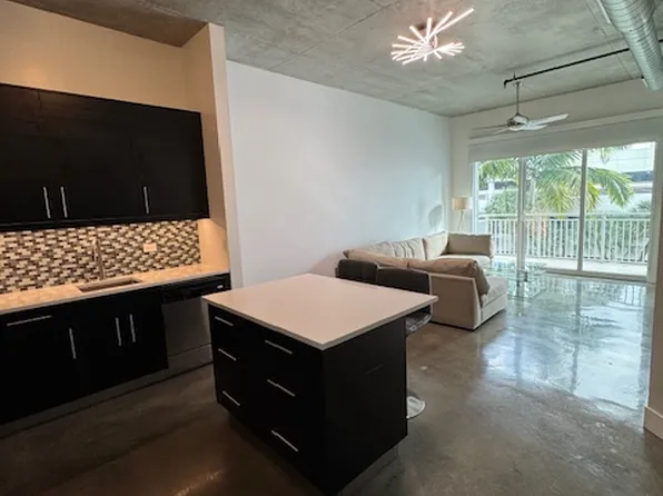 313 NE 2nd St APT 302, Fort Lauderdale, FL 33301