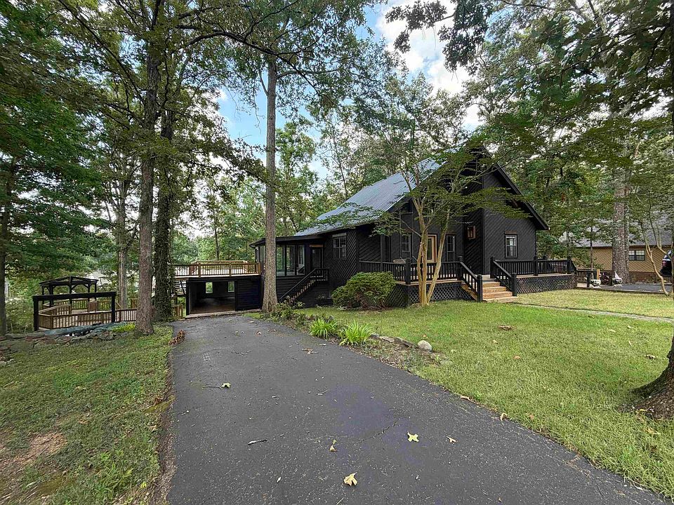 1st image of 245 Holiday Hills Ln