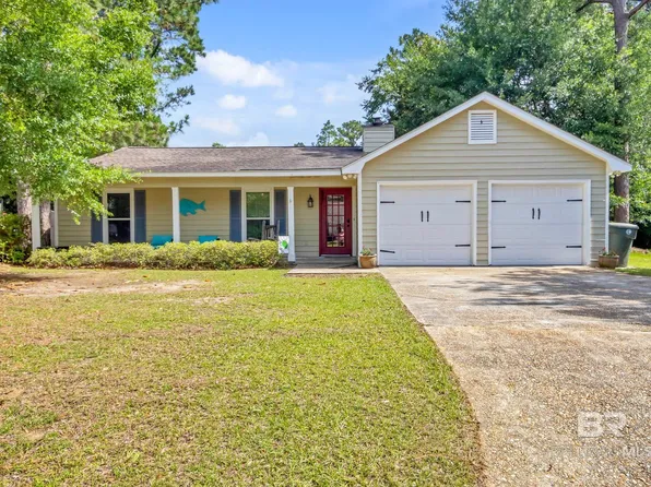 110 Cherryhill Dr, Daphne, AL 36526