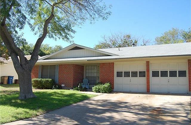 1st image of 8706 Clarewood Dr