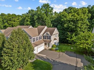 97 Barkledge Dr UNIT 97, Newington, CT 06111