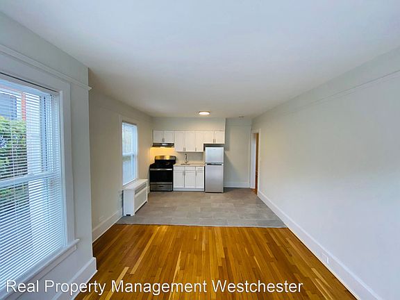 4th image of 55 Davis Ave APT 1A