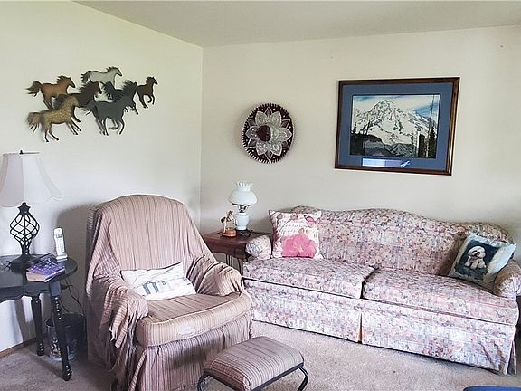5th image of 20410 122nd Street Ct E