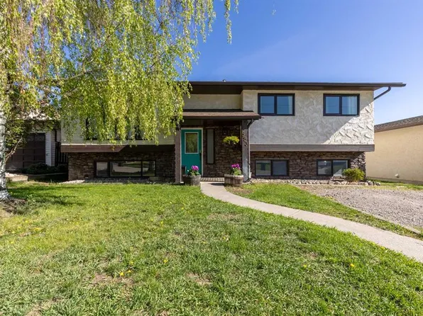 593 S Charlotte St, Pincher Creek, AB T0K 1W0