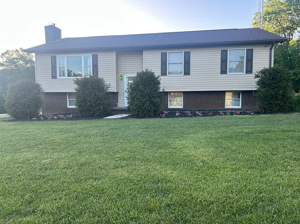 12822 Winchester Grade Rd, Berkeley Springs, WV 25411
