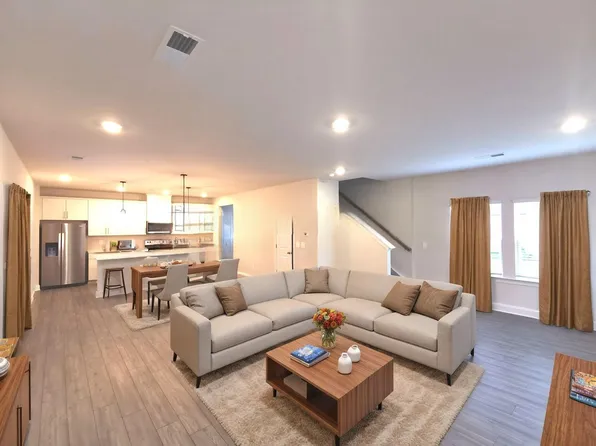 1417 Japonica Aly, Hermitage, TN 37076