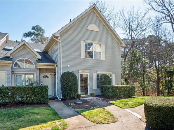 2445 London Pointe Dr, Virginia Beach, VA 23454