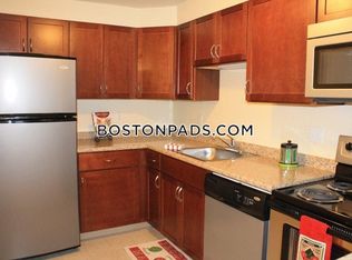 9 Andria Rd #B, Hyde Park, MA 02136