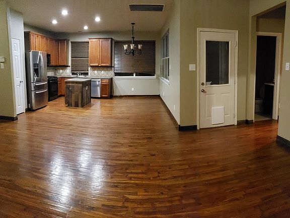 5th image of 5001 Wild Oats Dr