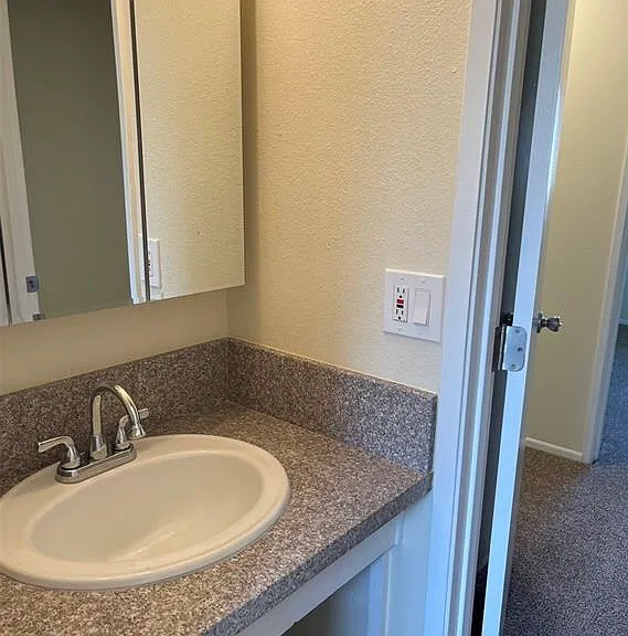 9572 Cornwall Dr — Photo 18