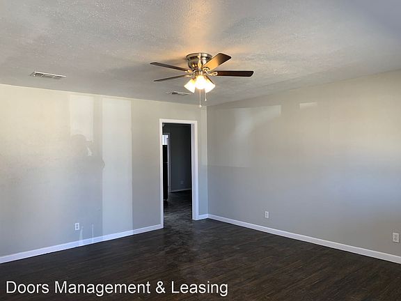 4th image of 3807 26th St