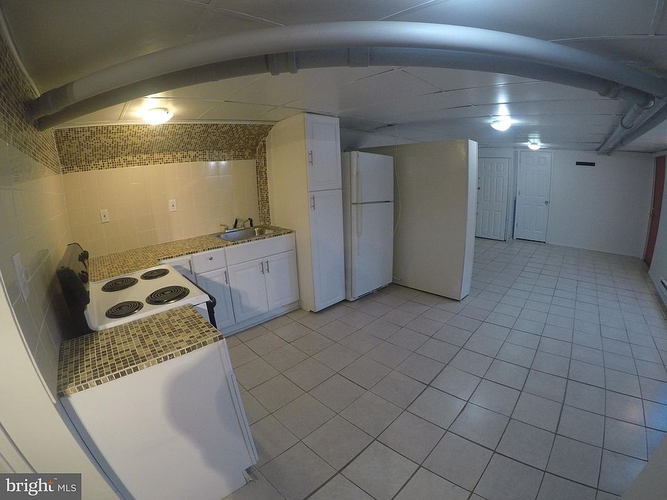 1st image of 1458 Rosalie St