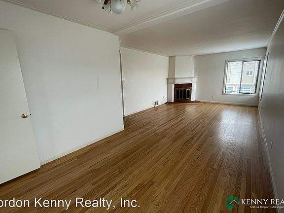 3rd image of 2700 44th Ave