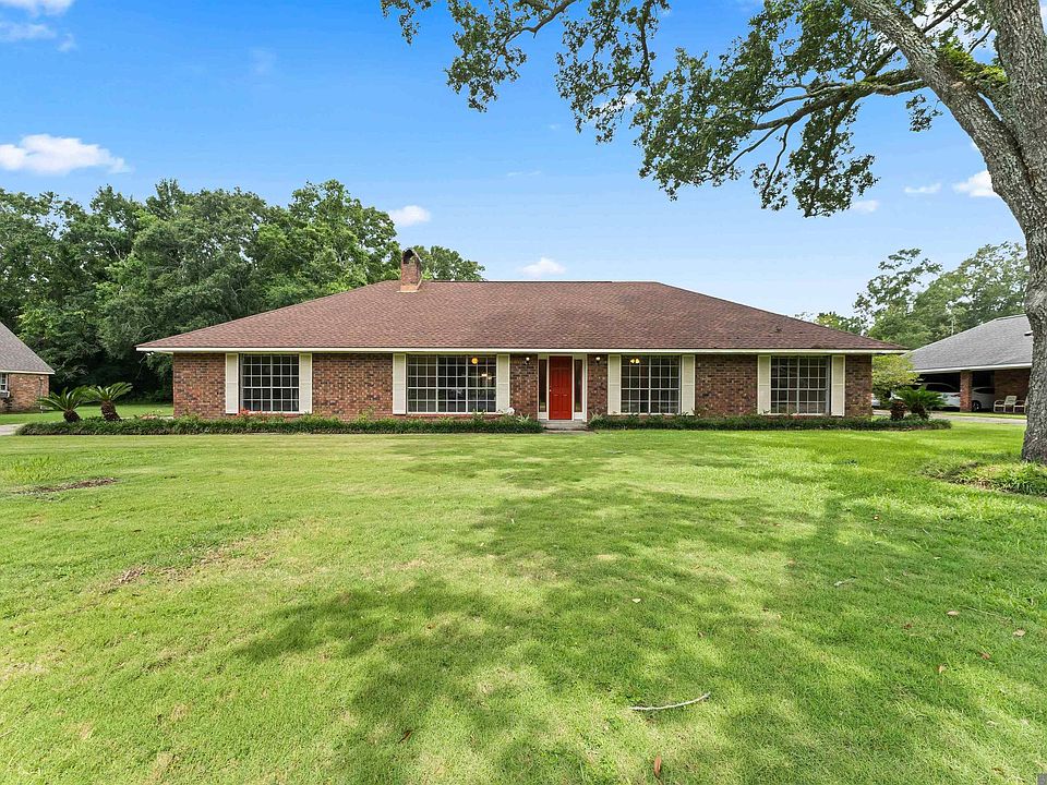 1st image of 6667 Martin Dr