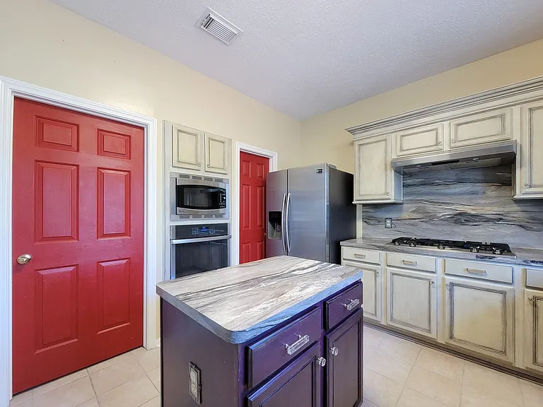 13602 Somersworth Dr — Photo 12
