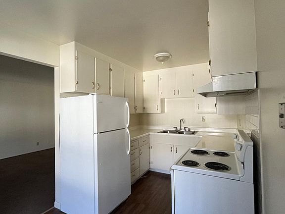 4th image of 2095 Radio Ave #81