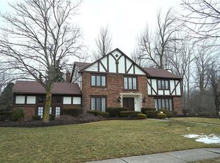 71 Crown Point Ln #0, Amherst, NY 14221