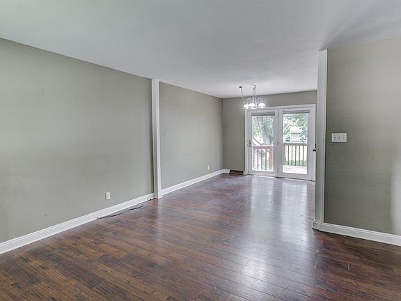 5th image of 7355 Acorn Dr