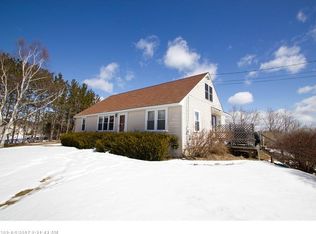 421 Prescott Rd, Manchester, ME 04351